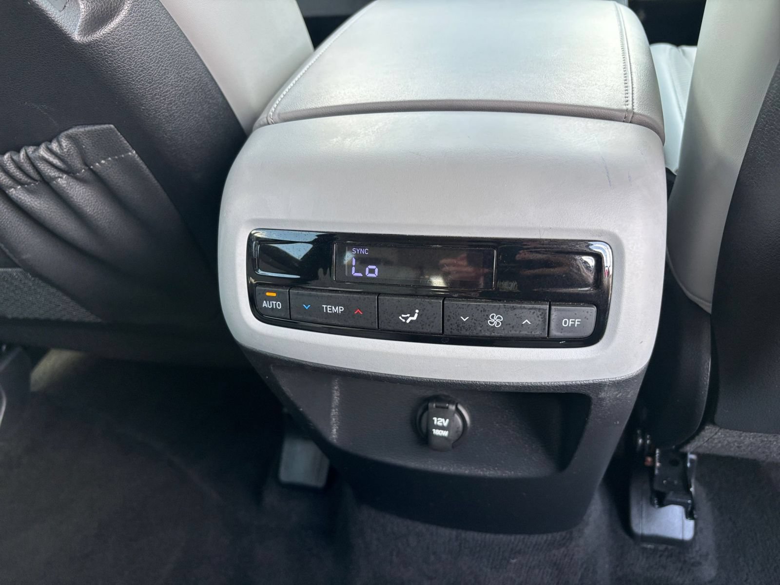 Used 2025 Hyundai Palisade SEL FWD image 25