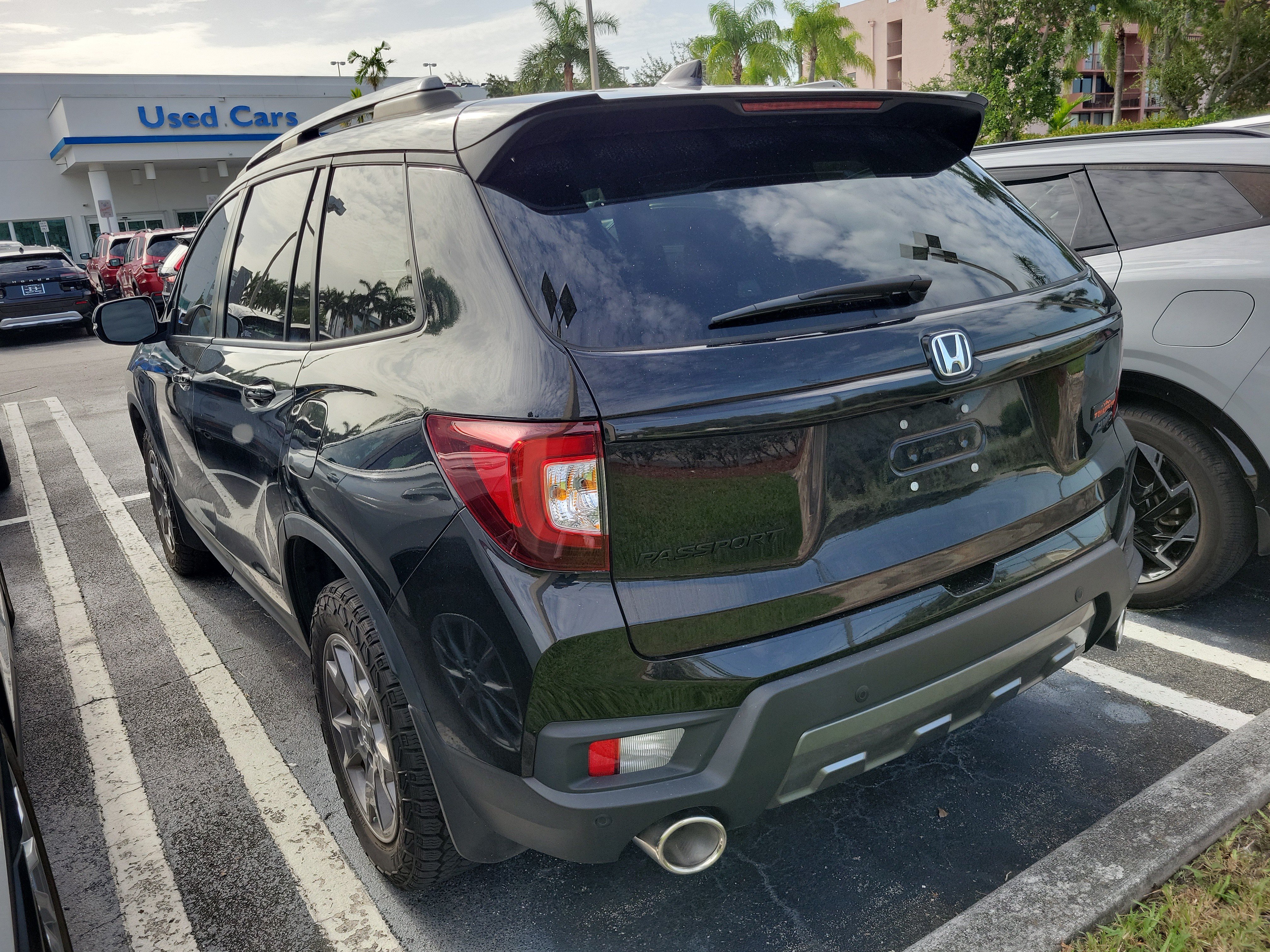 Used 2024 Honda Passport TrailSport image 4