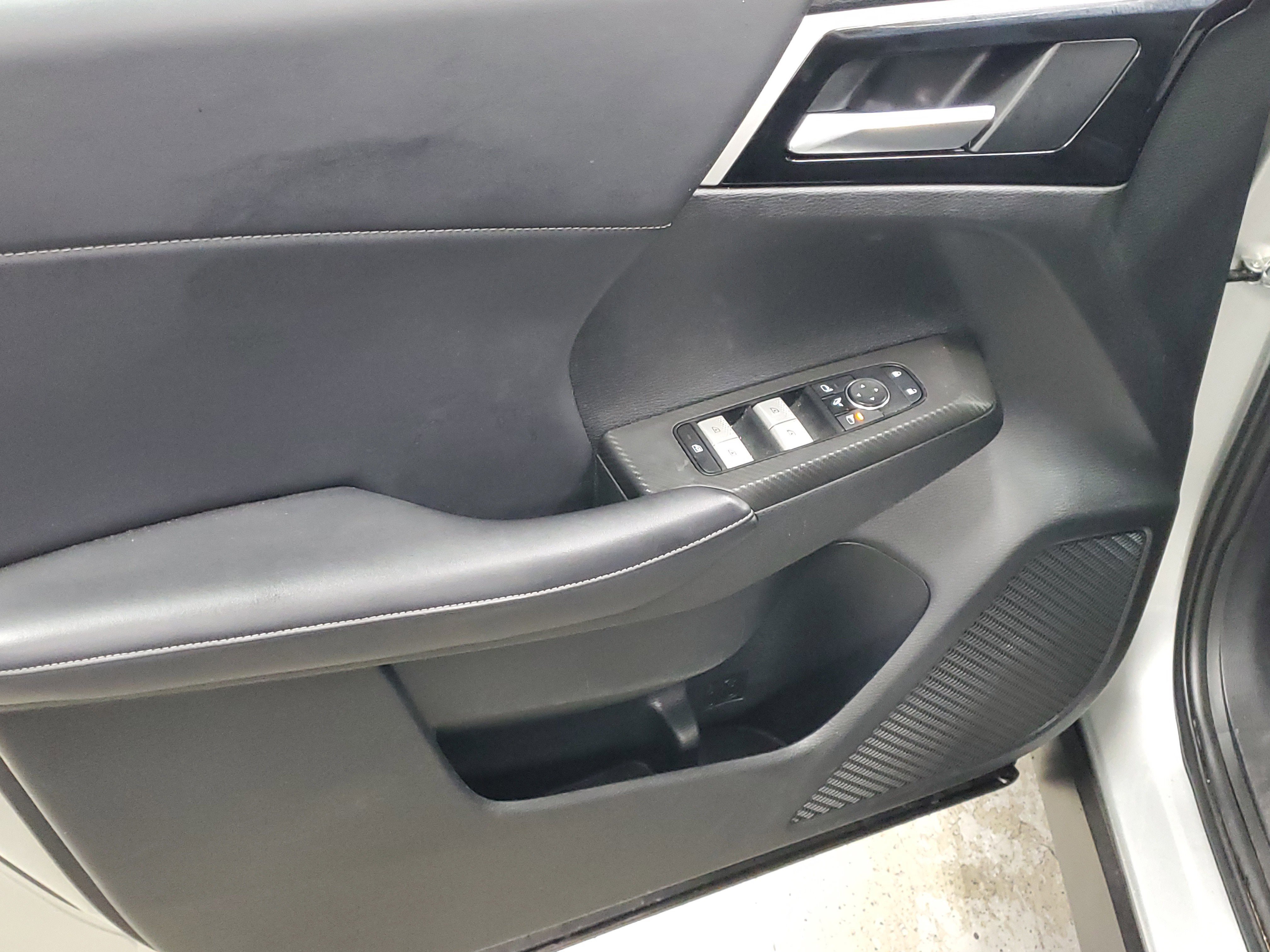 Used 2024 Mitsubishi Outlander SE AWD/4WD image 21