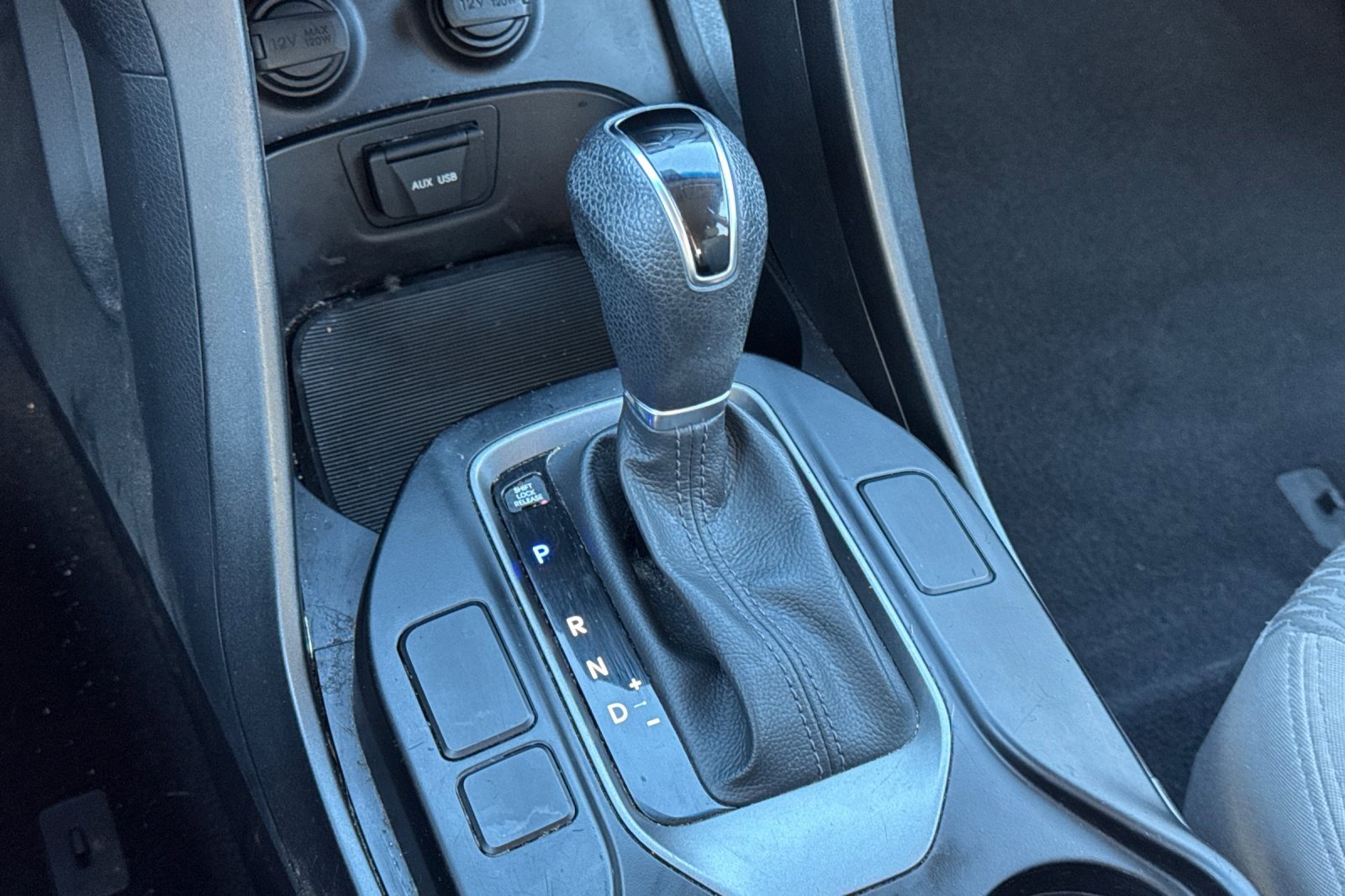 Used 2016 Hyundai Santa Fe Sport image 17