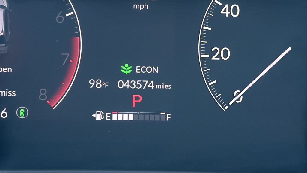Used 2025 Honda CR-V EX-L image 11