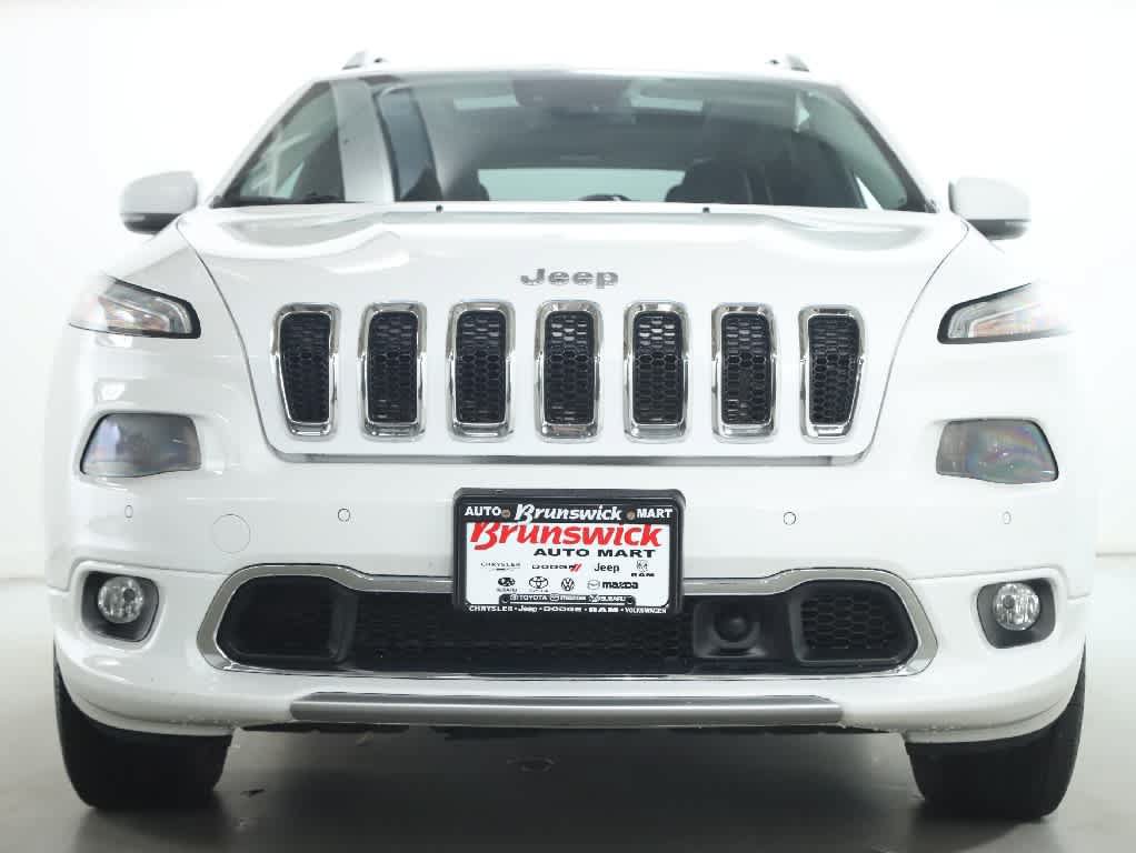 Used 2018 Jeep Cherokee Overland w/ Technology Group AWD/4WD image 5