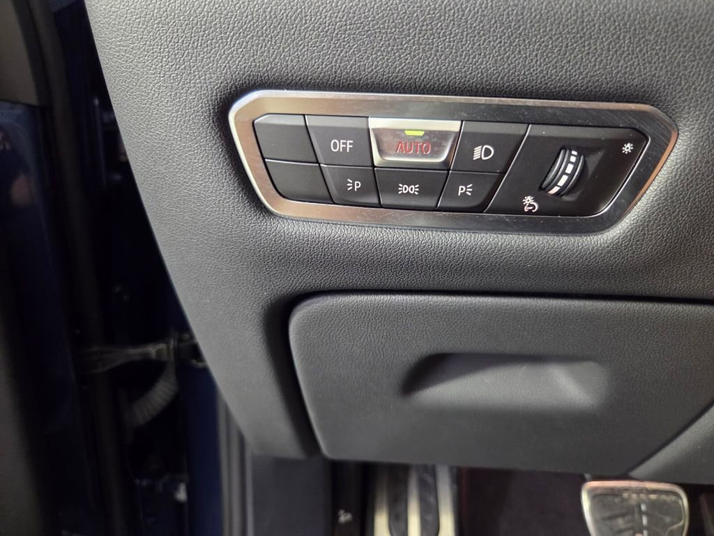 Used 2022 BMW X5 sDrive40i w/ M Sport Package image 21