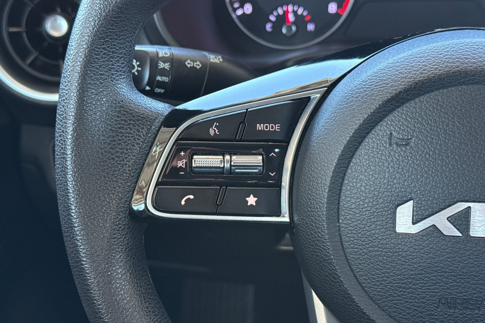 Used 2023 Kia Forte LXS FWD image 32