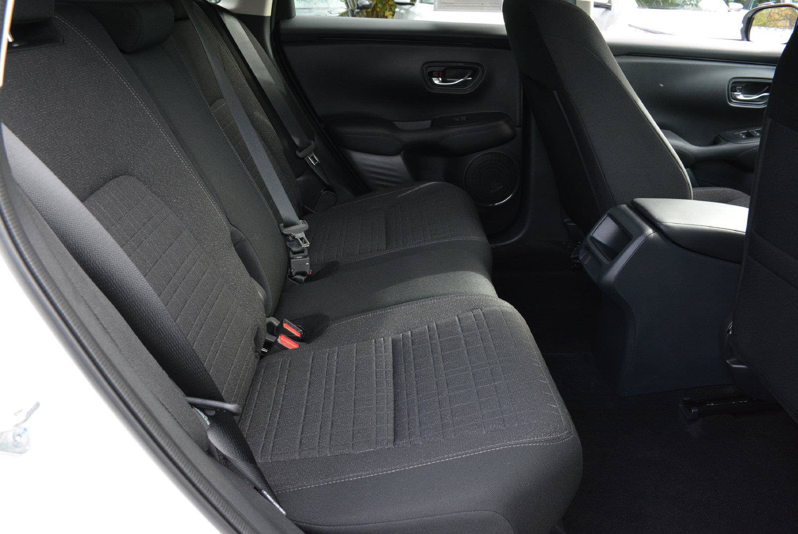 Used 2027 Honda HR-V LX image 17