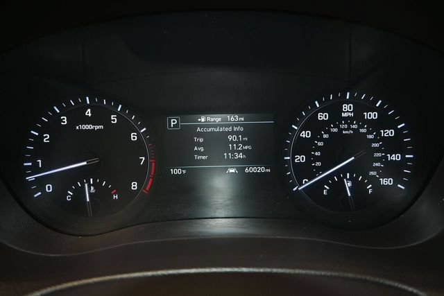 Used 2019 Genesis G80 3.8 RWD image 6