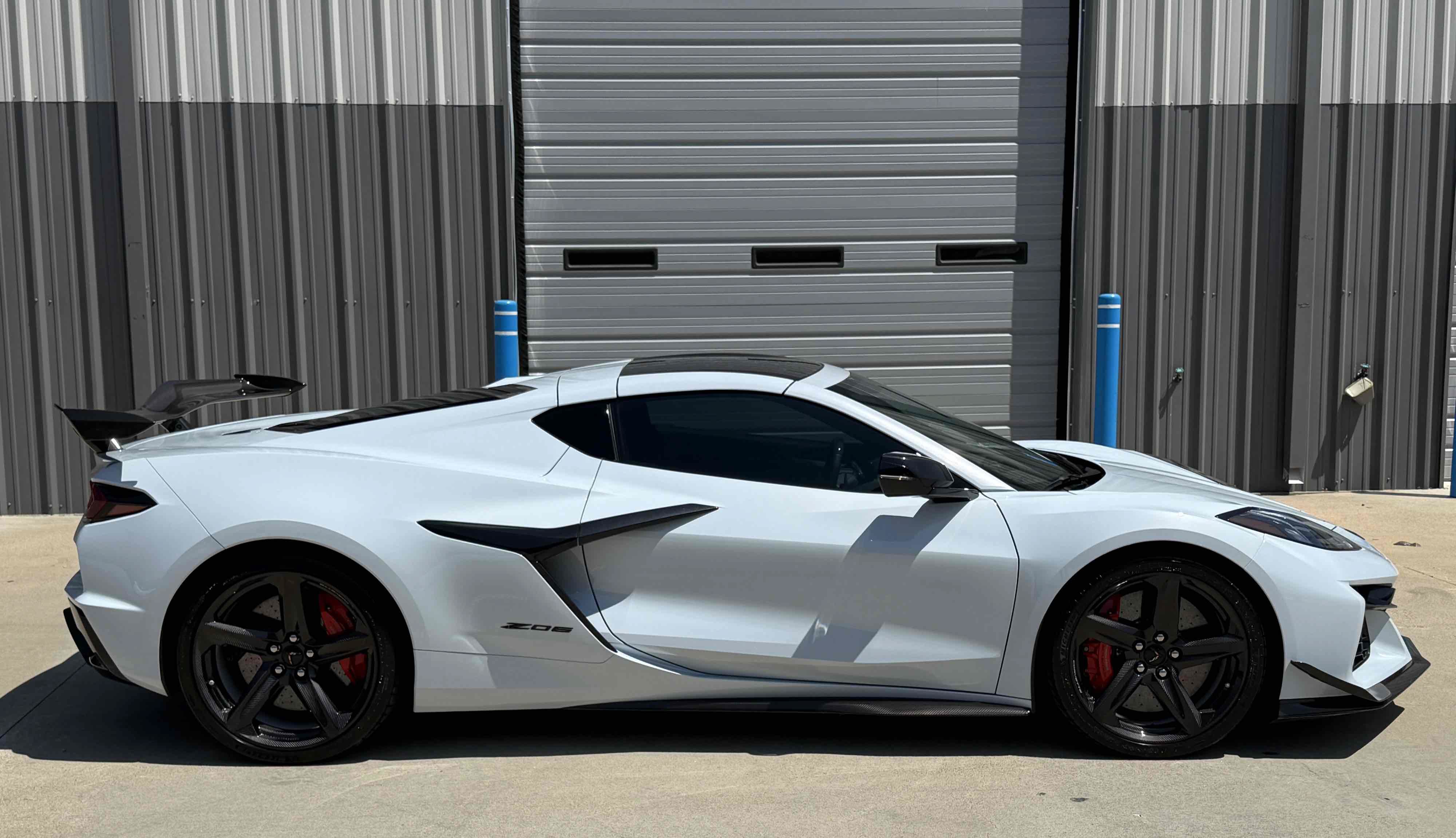 Used 2023 Chevrolet Corvette Z06 Coupe w/ 3LZ w/ Engine Appearance Package RWD image 24