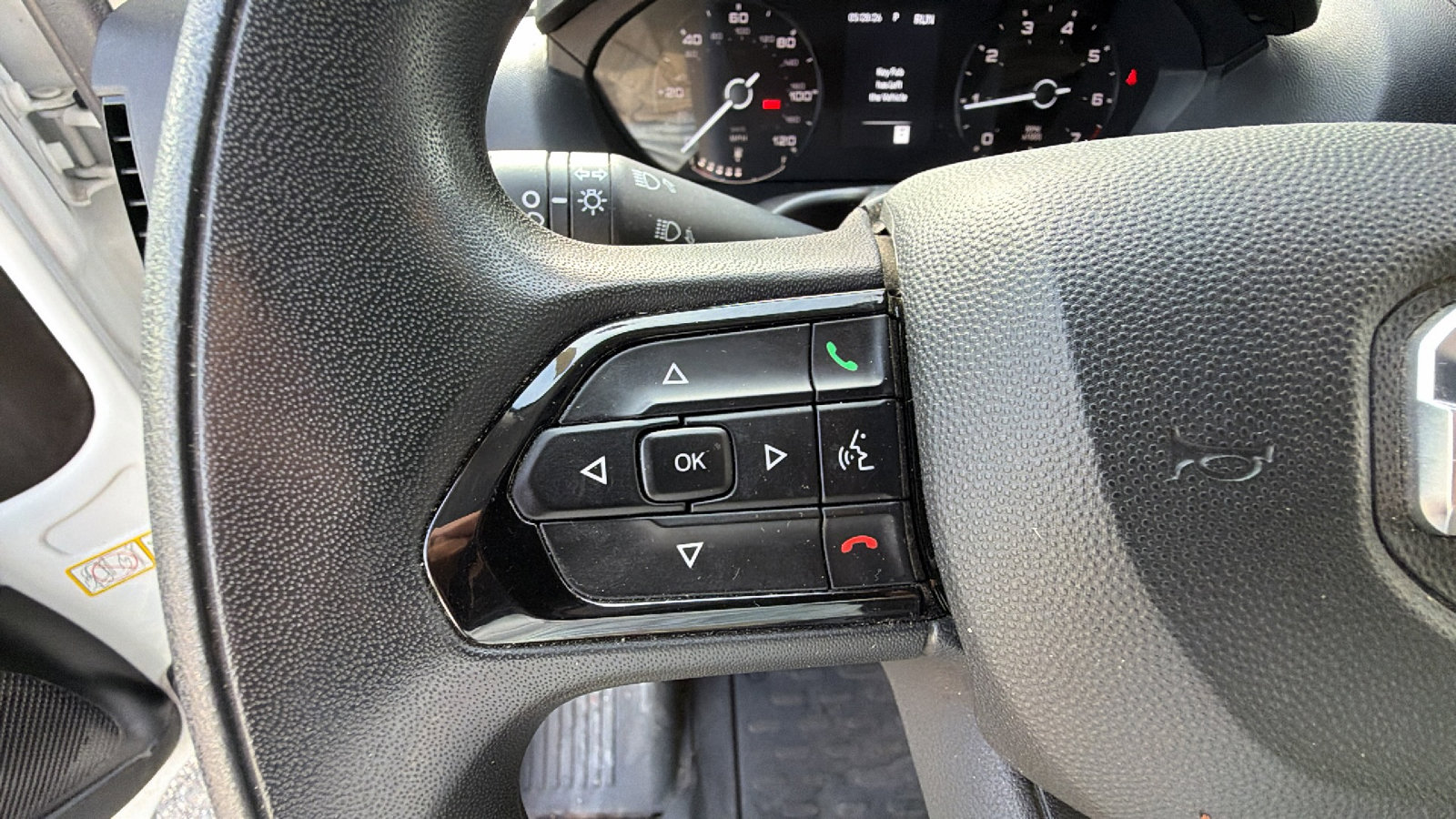 Used 2024 RAM ProMaster 2500 w/ Convenience Group FWD image 23
