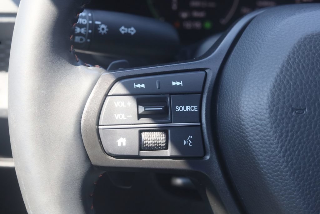 Used 2025 Honda CR-V Sport image 7