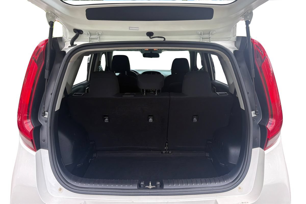 Used 2021 Kia Soul LX FWD image 11