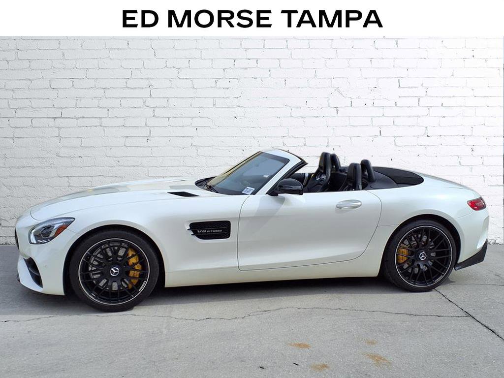 Used 2019 Mercedes-Benz AMG GT Roadster image 2