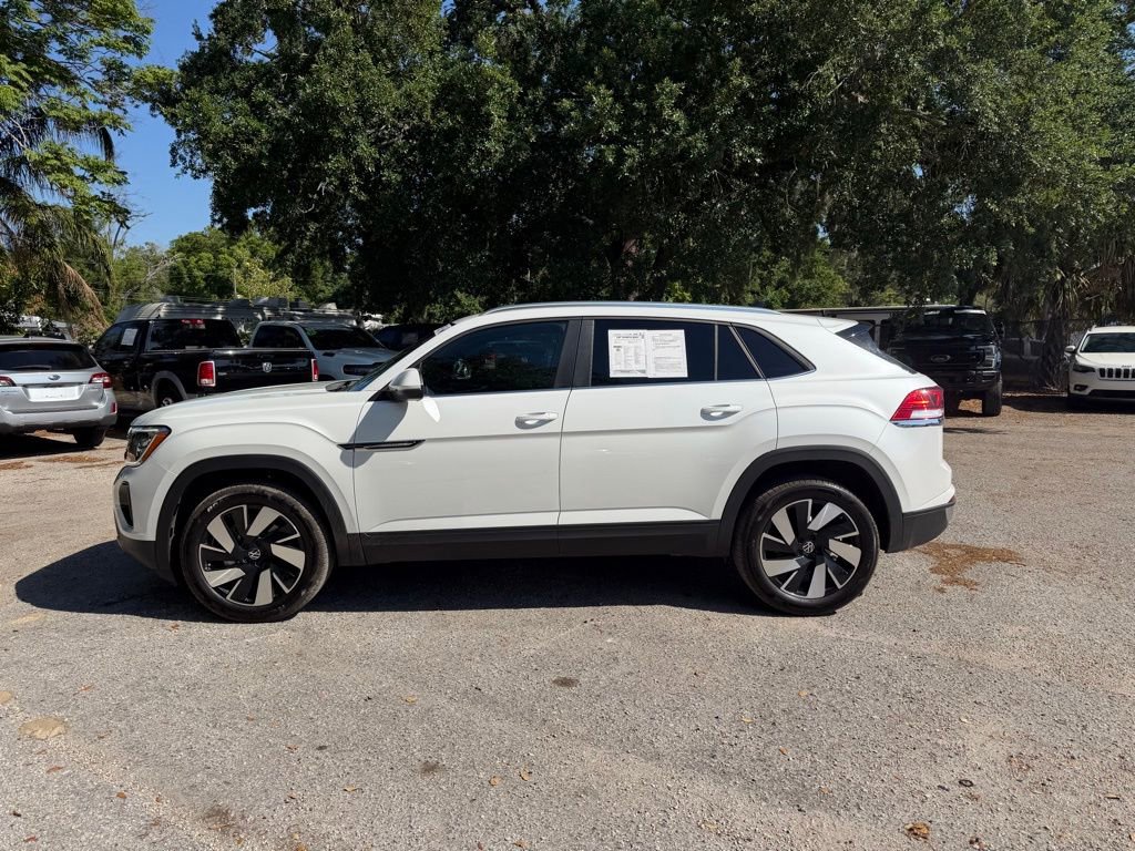 Used 2026 Volkswagen Atlas Cross Sport SE FWD image 3