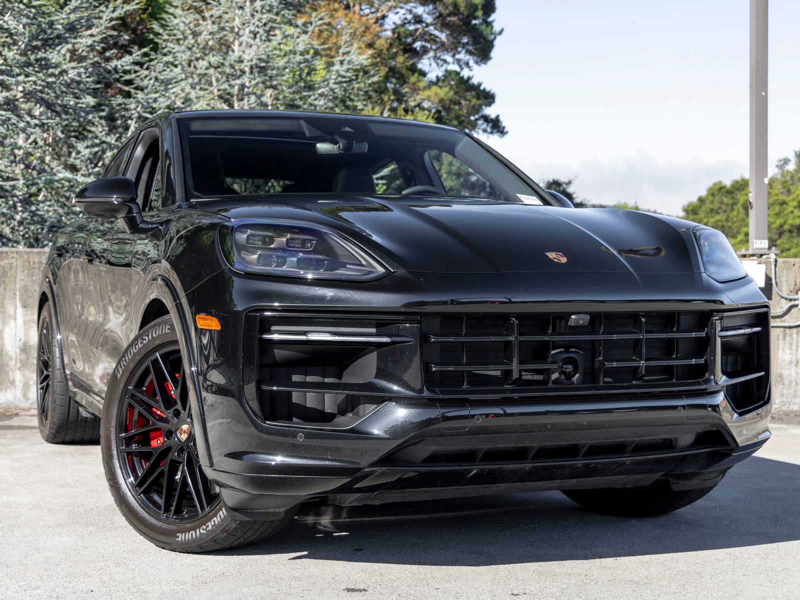 Certified 2025 Porsche Cayenne GTS AWD/4WD image 9