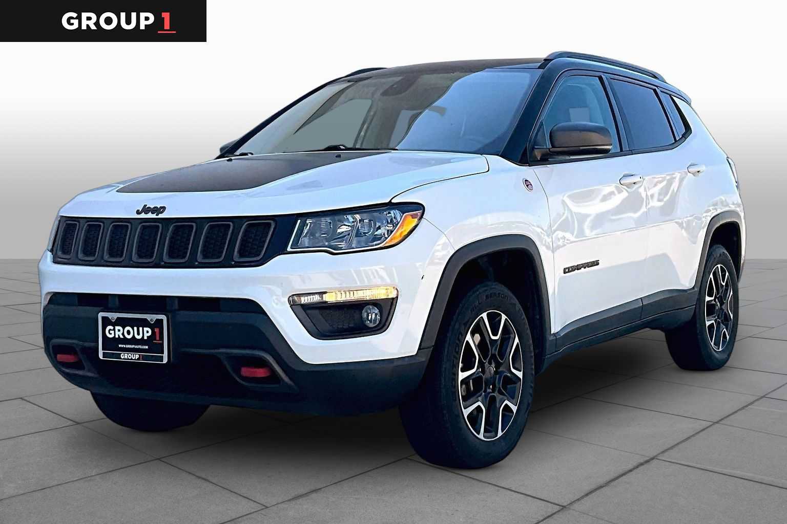 Used 2019 Jeep Compass Trailhawk w/ Leather Interior Group AWD/4WD image 1