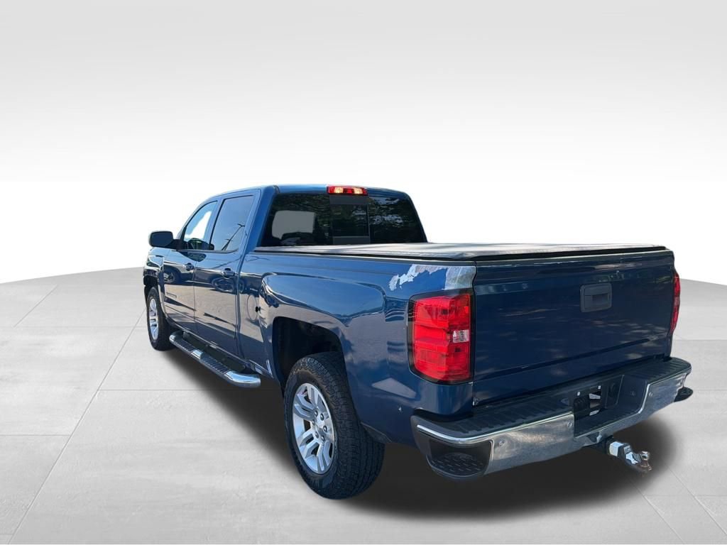 Used 2018 Chevrolet Silverado 1500 LT w/ All Star Edition RWD image 3