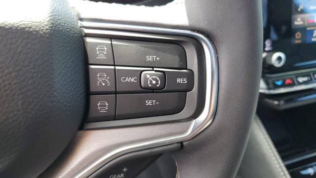 Used 2024 Jeep Wagoneer Series II w/ Convenience Group I AWD/4WD image 16