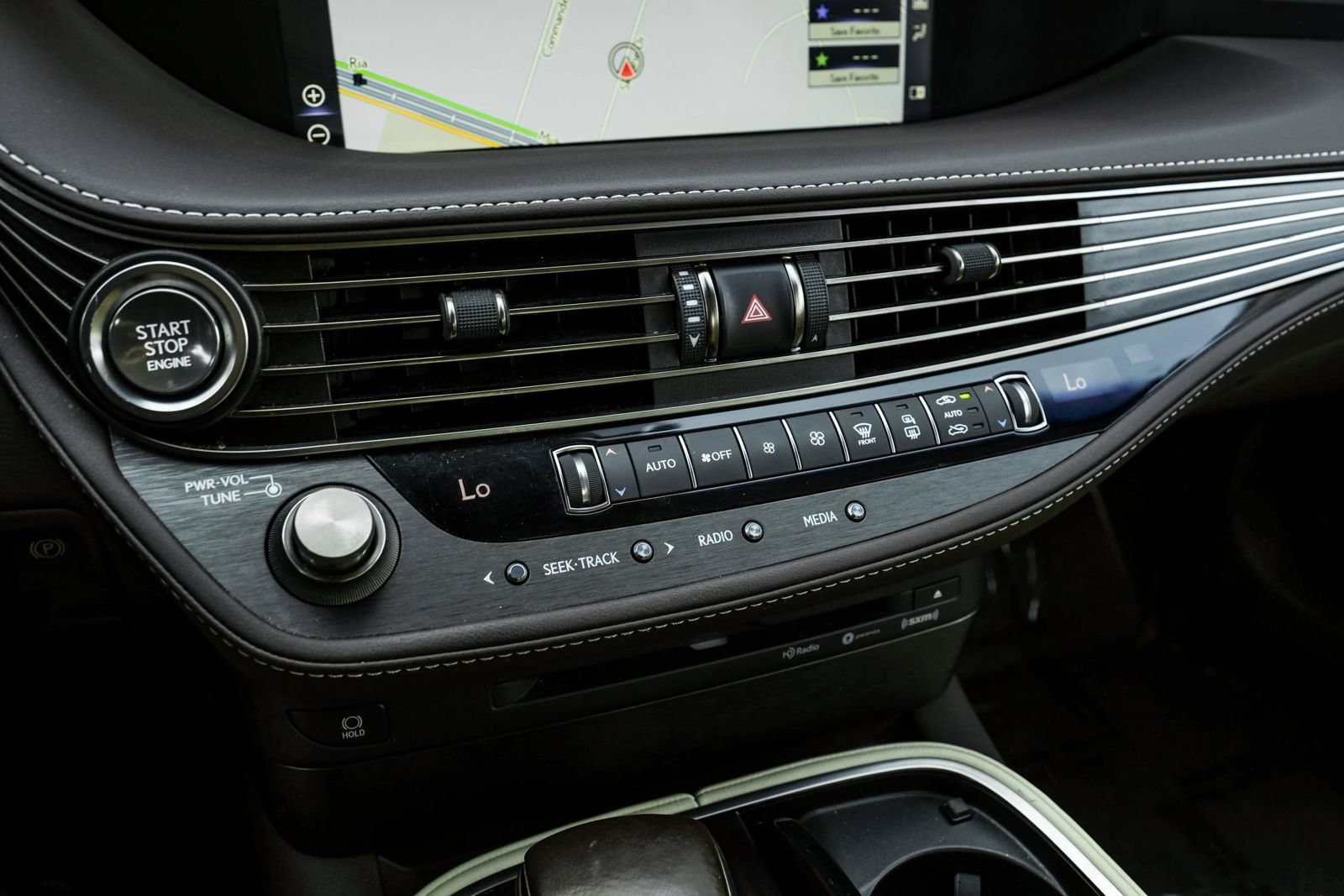 Used 2018 Lexus LS 500 AWD w/ Interior Upgrade Package image 28