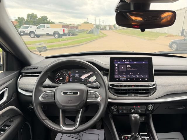 Used 2024 Jeep Compass Latitude AWD/4WD image 24