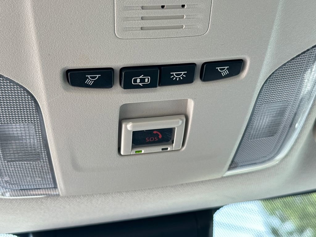 Used 2022 Toyota Corolla LE FWD image 26