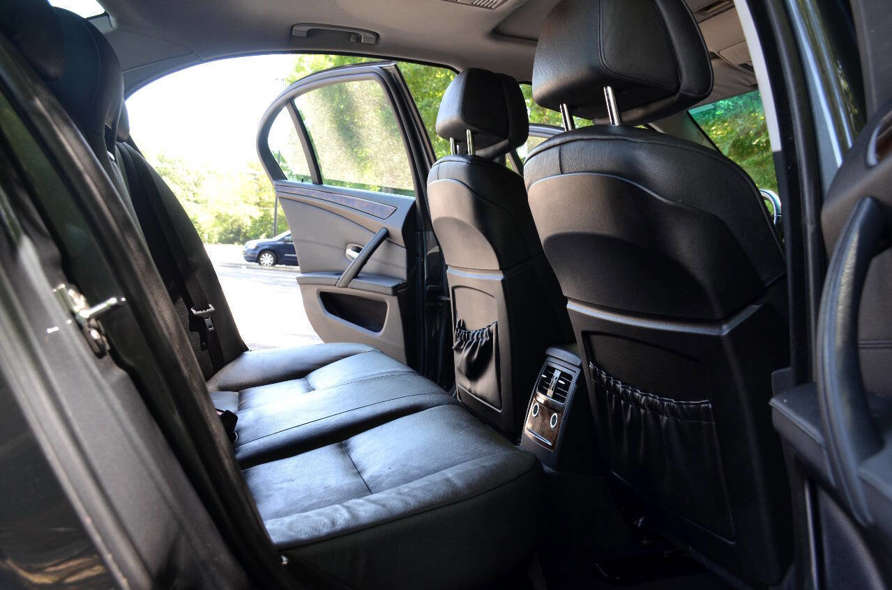 Used 2009 BMW 535i 535i 4dr Sedan image 8