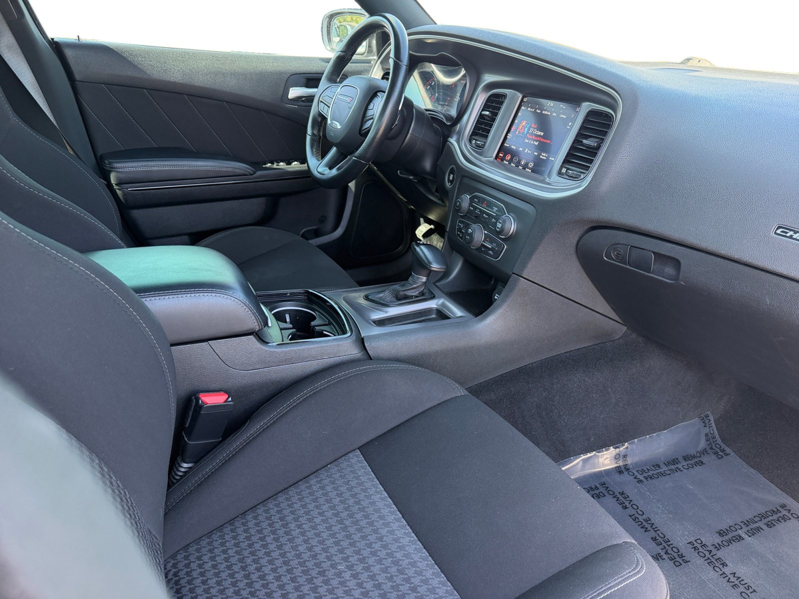 Used 2022 Dodge Charger R/T w/ Driver Convenience Group RWD image 15