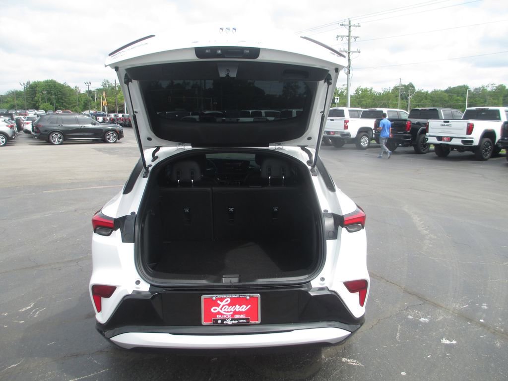 Used 2024 Buick Envista Sport Touring FWD image 8