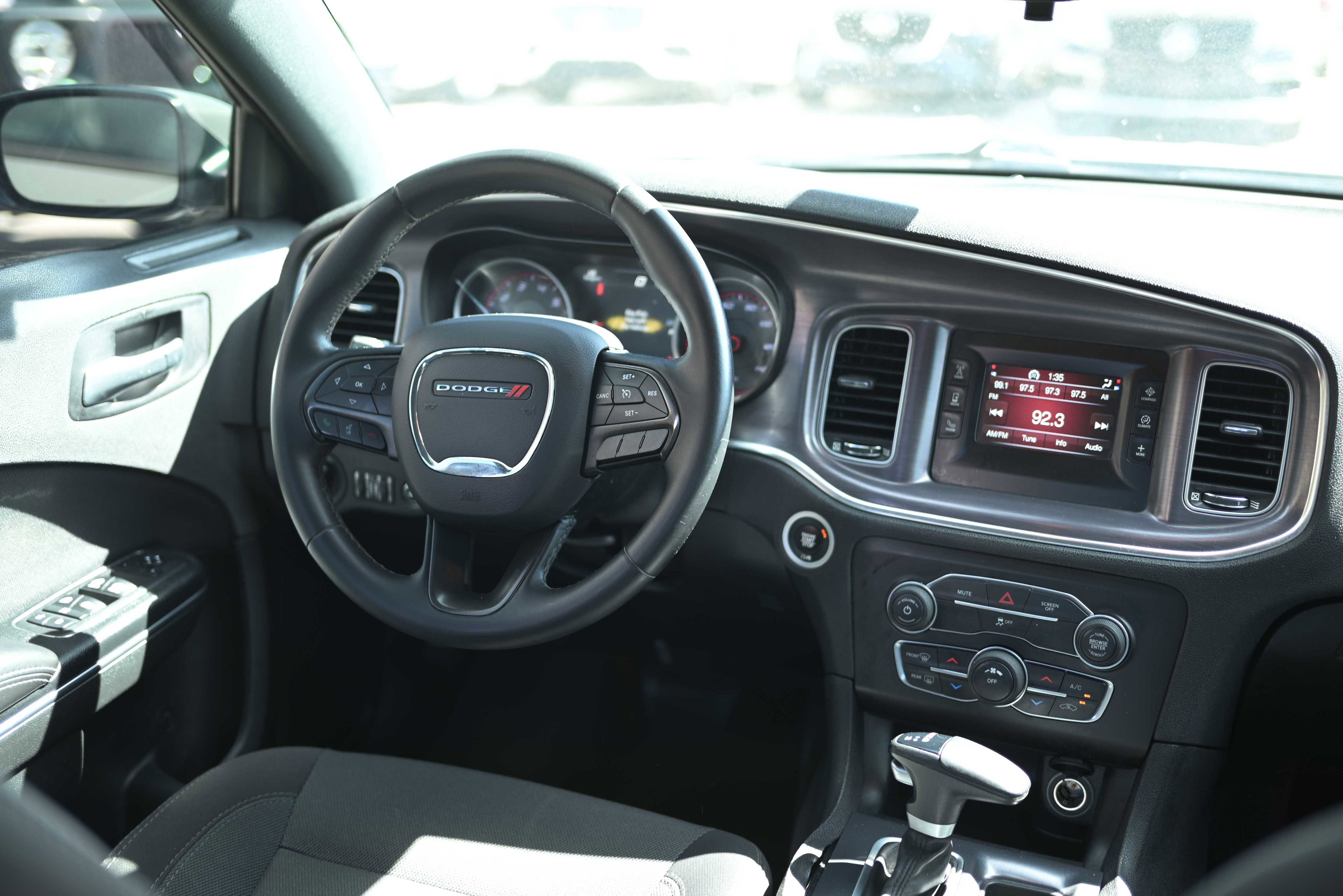 Used 2017 Dodge Charger SE image 8