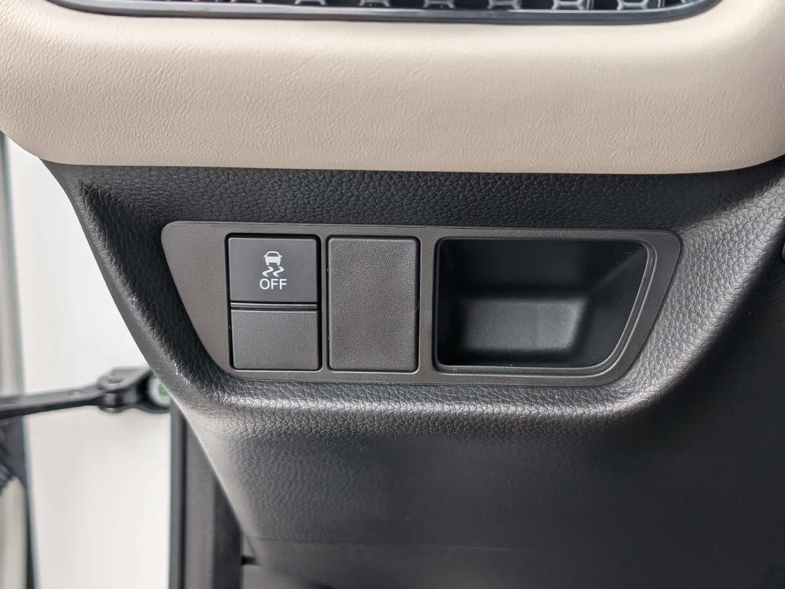 Certified 2024 Honda HR-V LX image 18