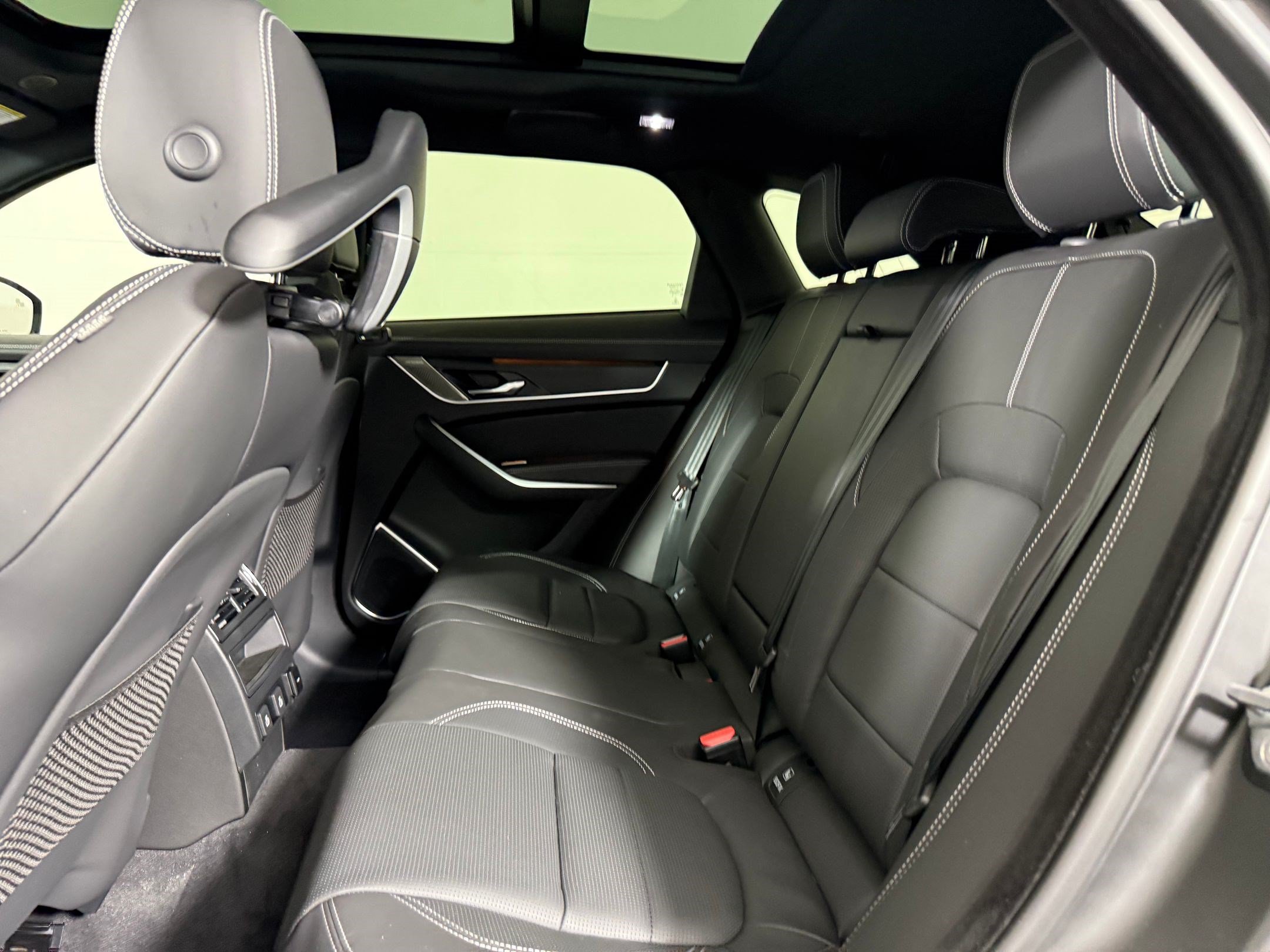New 2026 Jaguar F-PACE R-Dynamic S AWD/4WD image 20