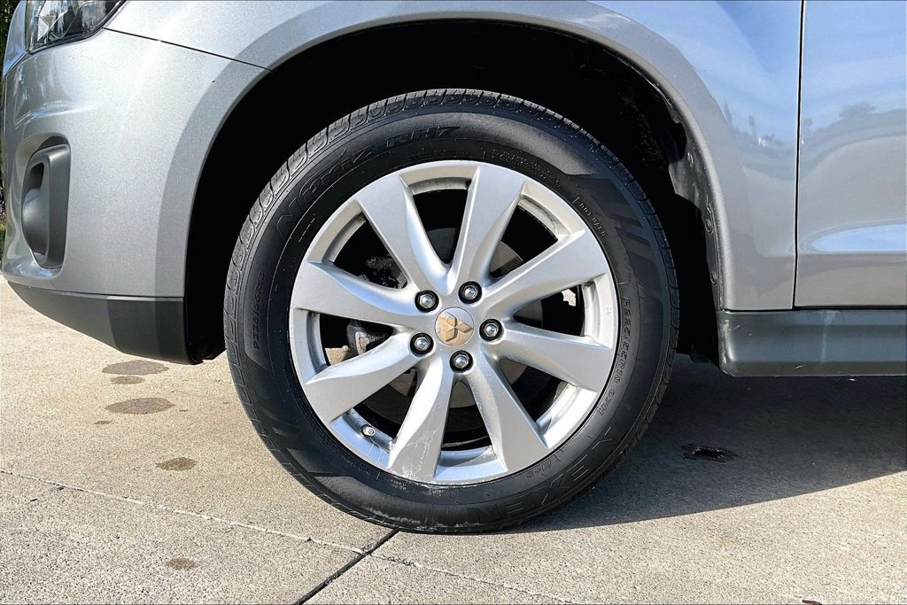 Used 2014 Mitsubishi Outlander Sport ES FWD image 10