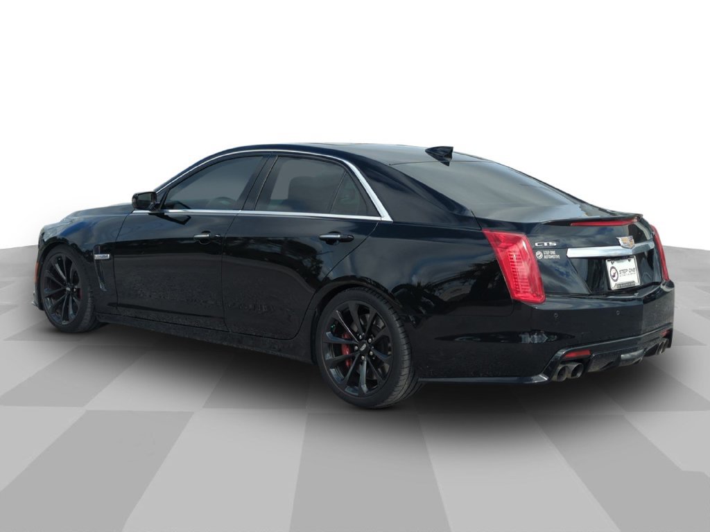 Used 2018 Cadillac CTS V w/ Luxury Package RWD image 5