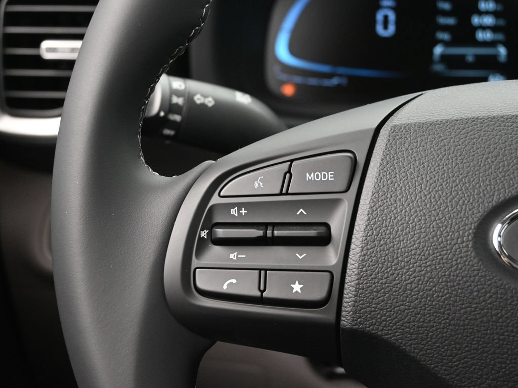 New 2026 Hyundai Venue SEL FWD image 13