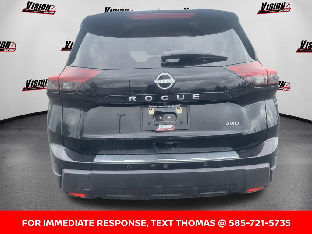 Certified 2026 Nissan Rogue SV AWD/4WD image 3