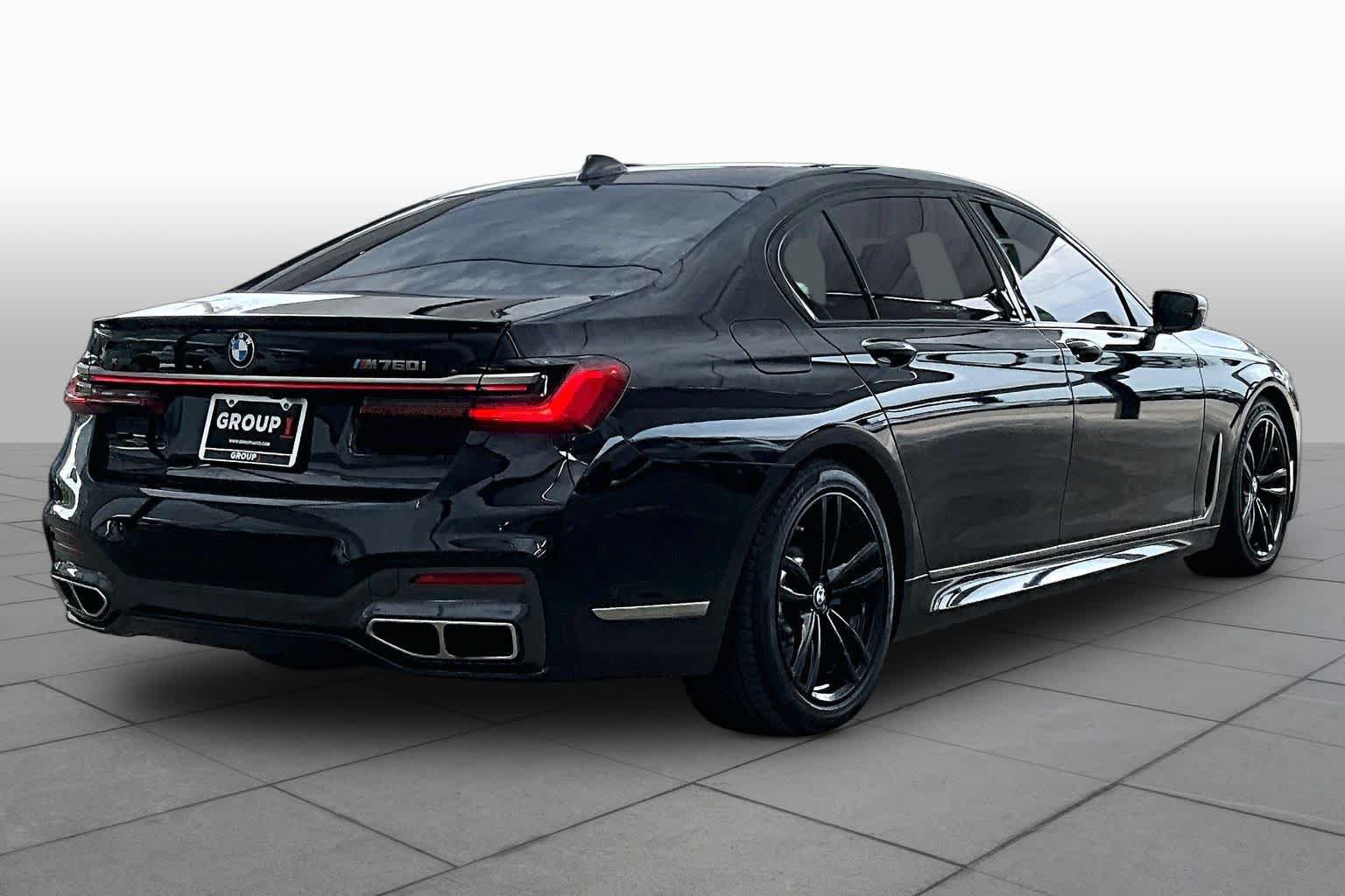 Used 2021 BMW M760i xDrive w/ Luxury Rear Seating Package AWD/4WD image 13