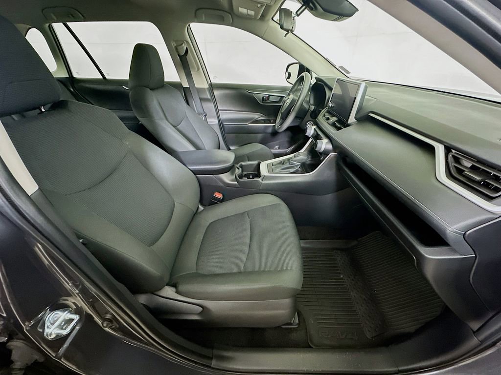 Used 2024 Toyota RAV4 LE image 11