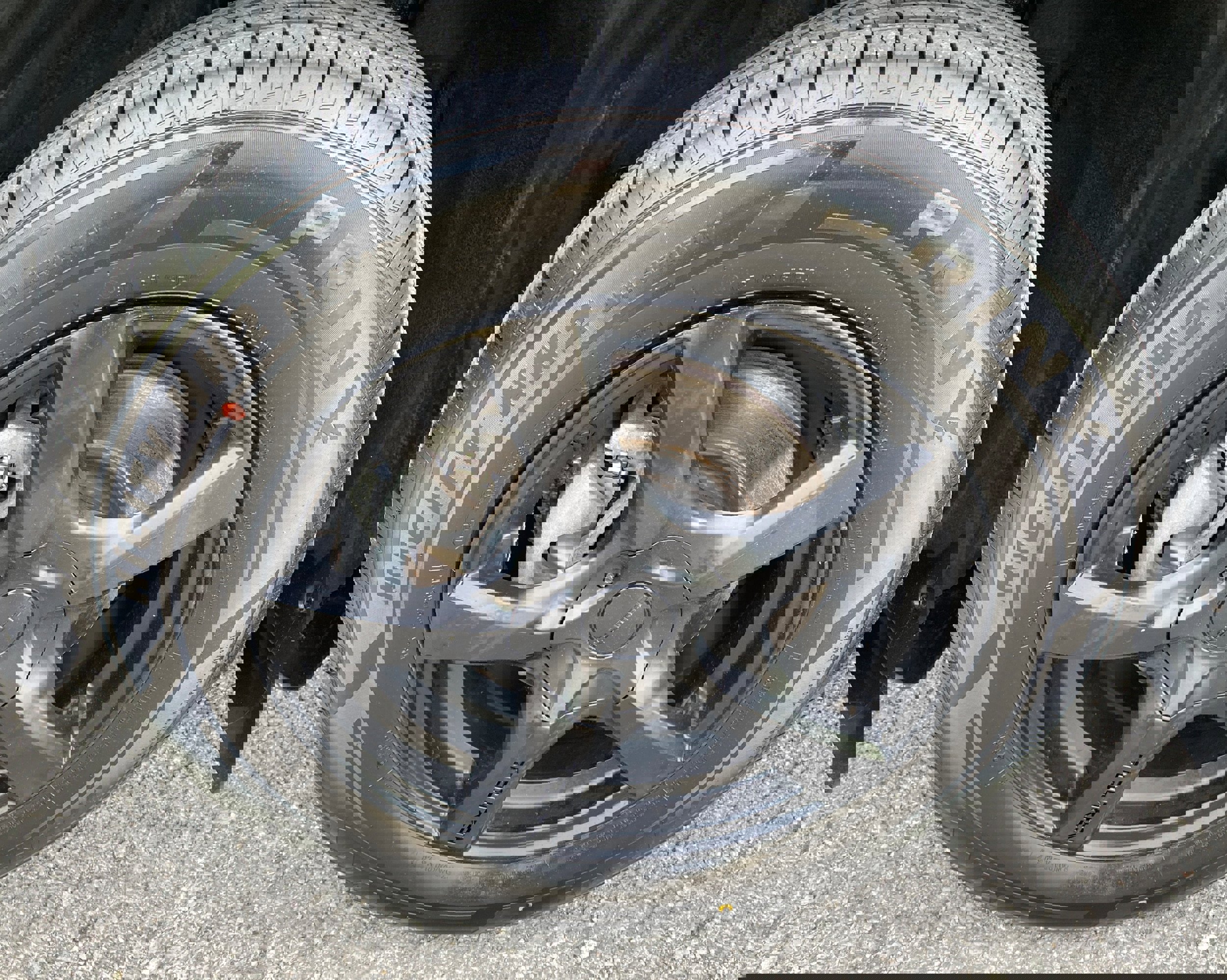 Used 2021 Toyota RAV4 XLE image 5