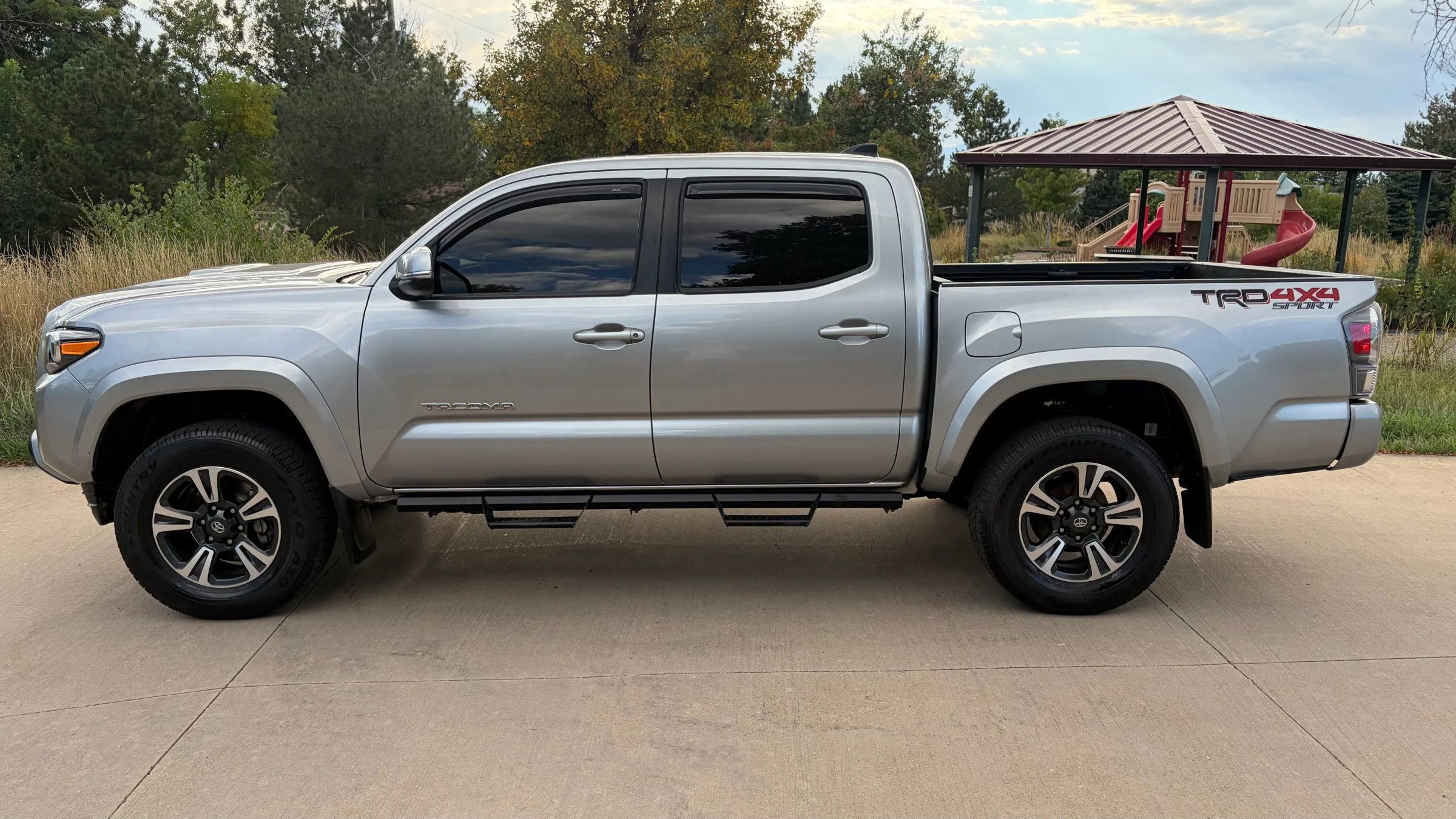 Used 2023 Toyota Tacoma TRD Sport image 5