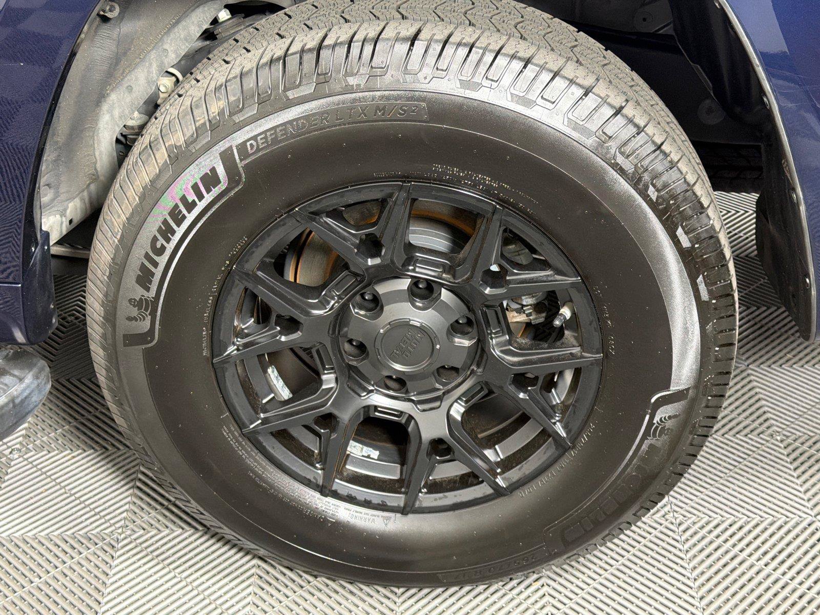 Used 2021 Toyota 4Runner Limited RWD image 19