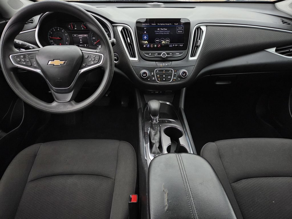 Used 2023 Chevrolet Malibu LT w/ Driver Confidence Package FWD image 8