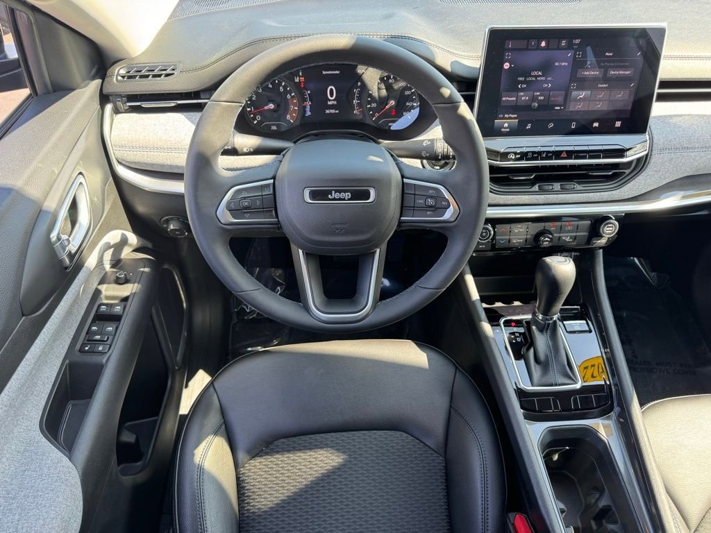 Used 2022 Jeep Compass Latitude image 18