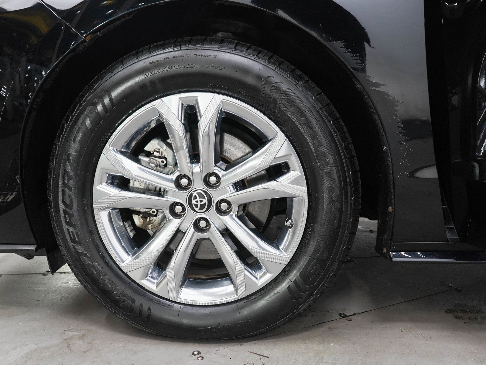 Used 2022 Toyota Sienna Platinum AWD/4WD image 34