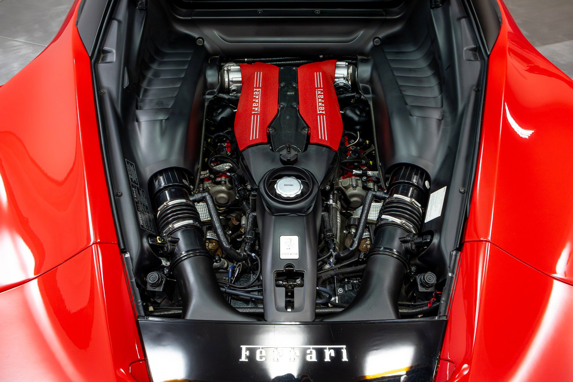 Used 2018 Ferrari 488 GTB image 43