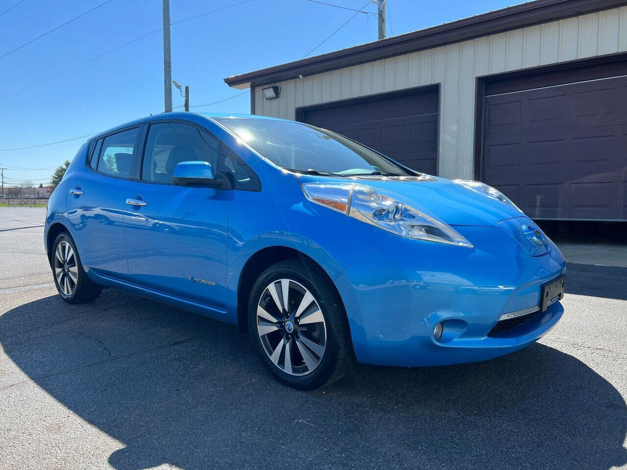 Used 2014 Nissan Leaf SL w/ Premium Package image 6