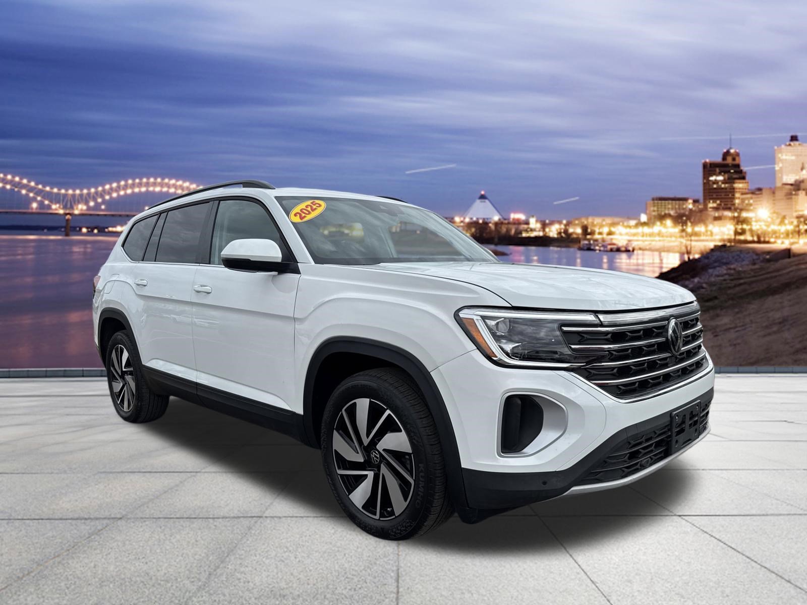 Used 2025 Volkswagen Atlas SE image 4