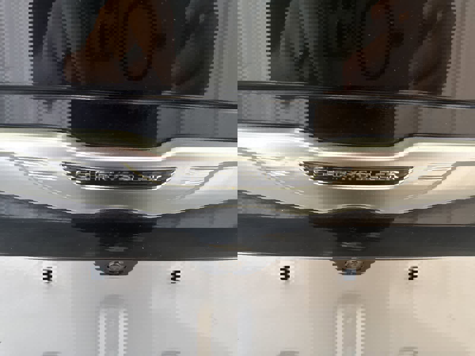 Used 2023 Chrysler Voyager LX image 14