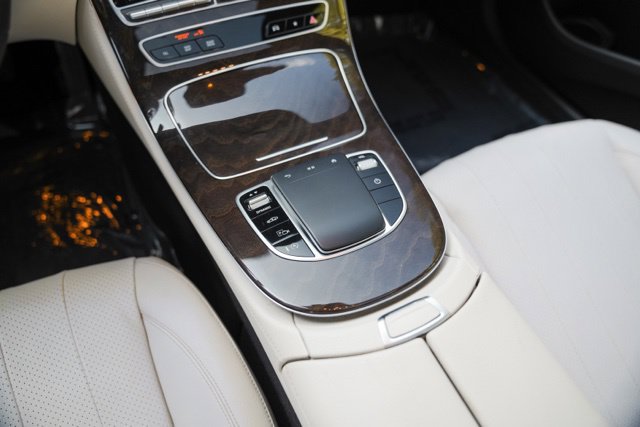 Used 2021 Mercedes-Benz E 350 4MATIC Sedan w/ Premium Package image 30
