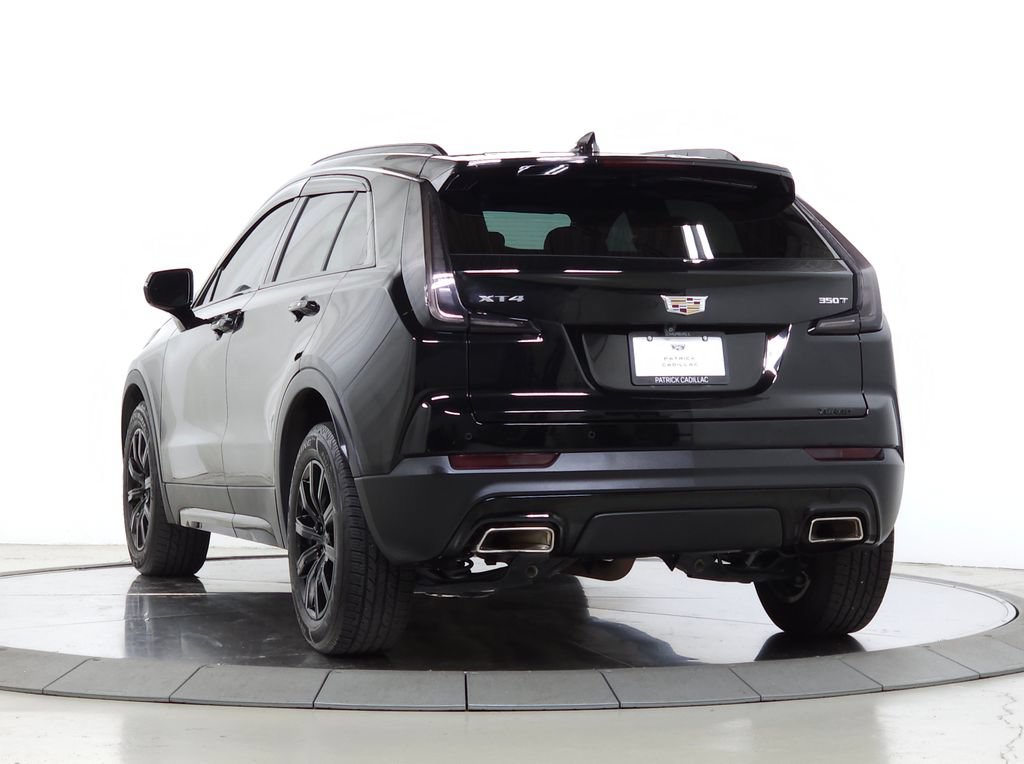 Used 2021 Cadillac XT4 Sport w/ Cold Weather Package FWD image 3