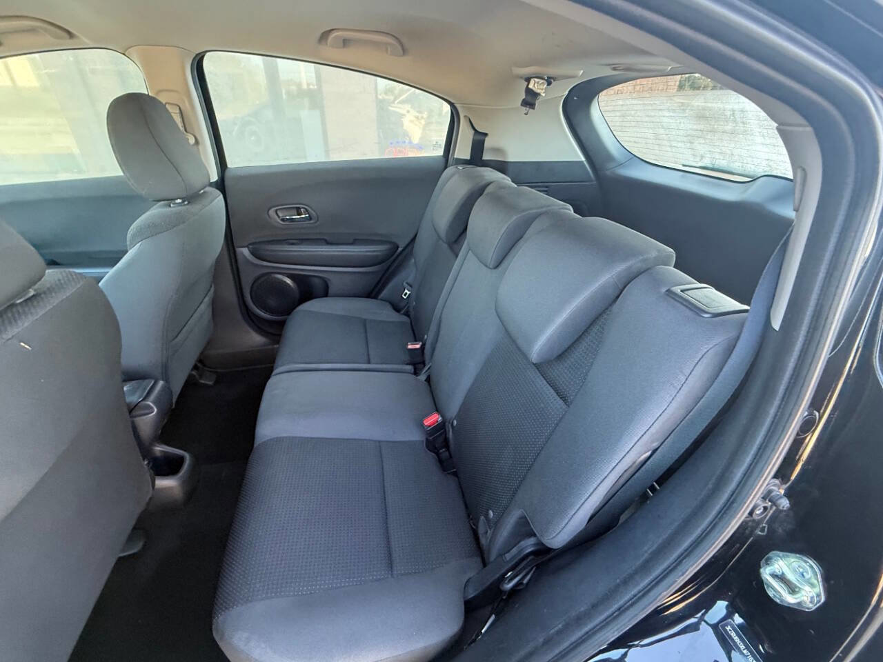 Used 2020 Honda HR-V LX image 17