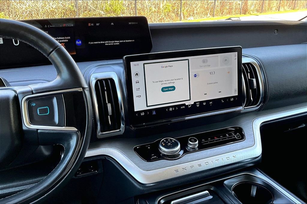 Used 2025 Ford Expedition Max Platinum image 9