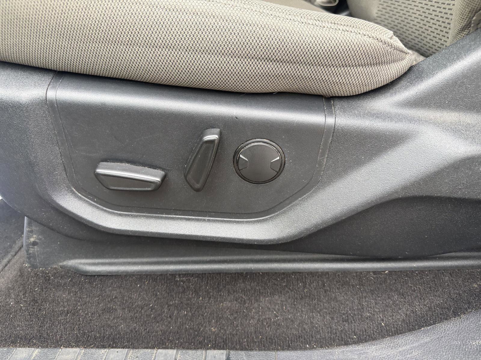 Used 2019 Ford F150 XLT w/ Equipment Group 302A Luxury image 16